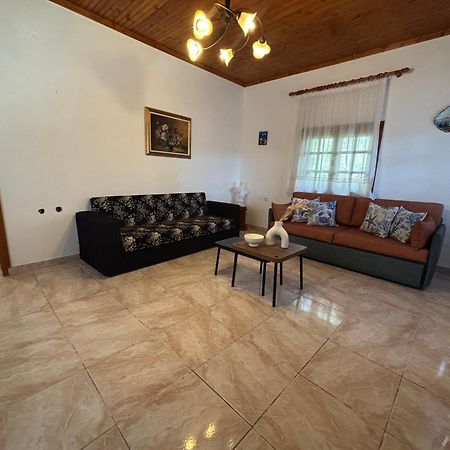 Beachfront Cottage Nea Triglia Exterior photo
